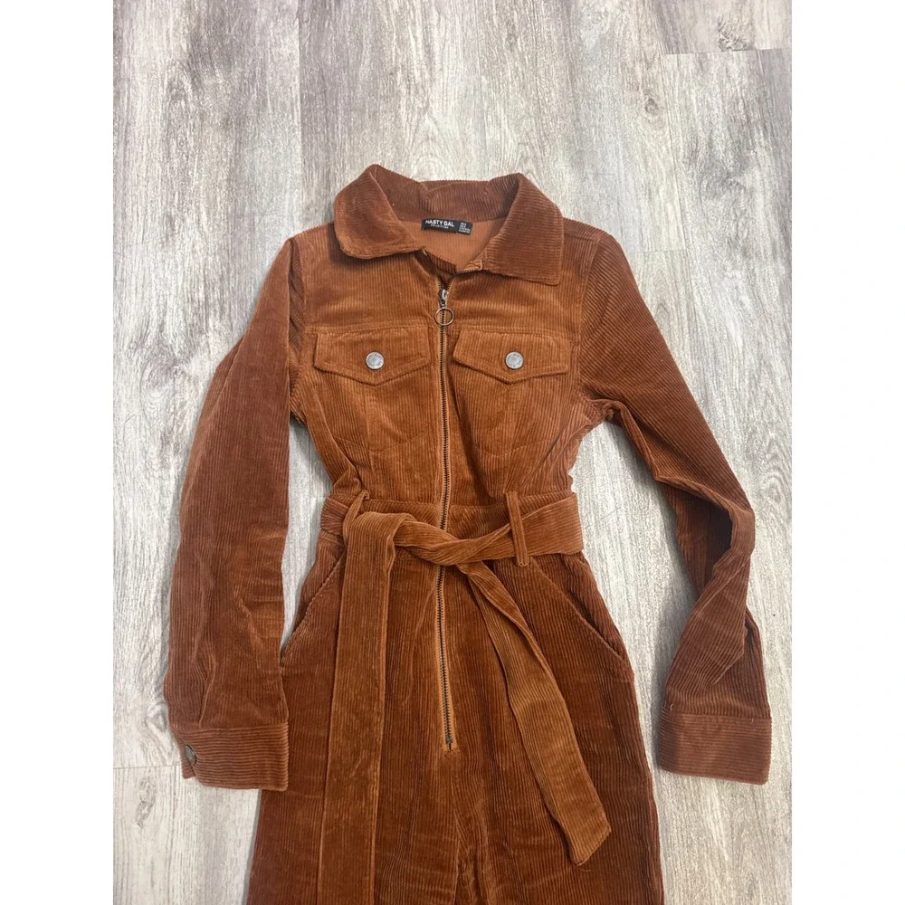 Nasty Gal Broken Re-Cord Jumpsuit Brown Corduroy Flare Zip Front Belted Size 2 - Picture 5 of 10